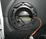 Painel falante dianteiro original, sem&nbsp;modificação