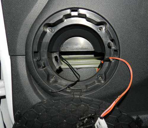 Painel falante dianteiro original, sem modificação