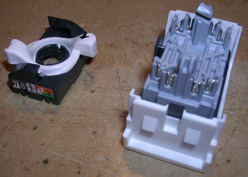 Tomada RJ45 desmontada