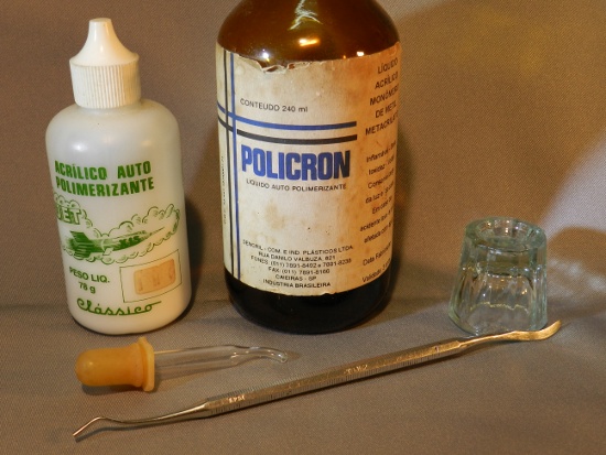 Figura 1 – Material necessário para trabalhar com resinas.