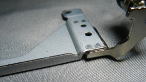 Fig17-DSCN3871 Figura 17 - Detalhe da parte inferior do braço esquerdo, antes da modificação.