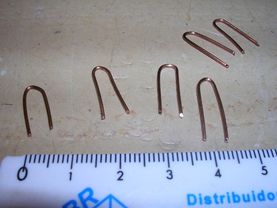 Figura 38 – Alças moldadas em forma de U para terminais de PCI.