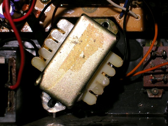 Fig5-DSCN4037 Figura 5 – Transformador pronto para montagem.