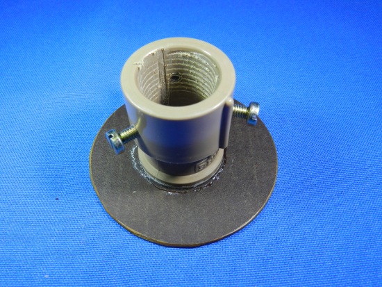 Figura 5 – Vista do eixo interno da peça deslizante, onde se nota a fenda para passagem do barbante.