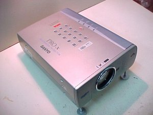 Figura 14 – Projetor Sony PLC-SU20E.