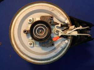 Figura 6 – Vista da conexão da jarra, sem a tampa inferior, após a manutenção.