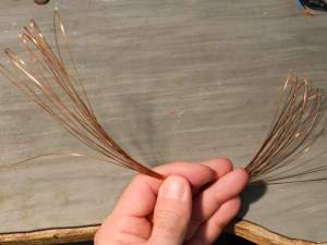 Figura 35 – Os enrolamentos subsequentes não podem mais ser colocados no carretel, pois falta espaço no centro do transformador.