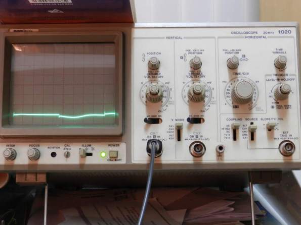 Figura 104 – Oscilograma 400Hz, sem capacitor.