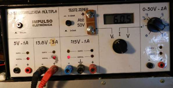 Figura 2 – Fonte antiga, que queimou e será substituída.