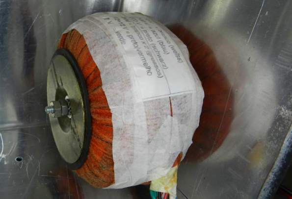 Figura 22 – Transformador rebobinado, já montado na fonte.