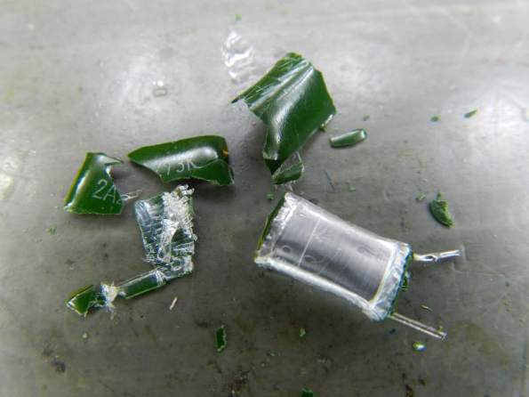 Figura 10 – Capacitor bobinado de 27nF parcialmente desmontado.