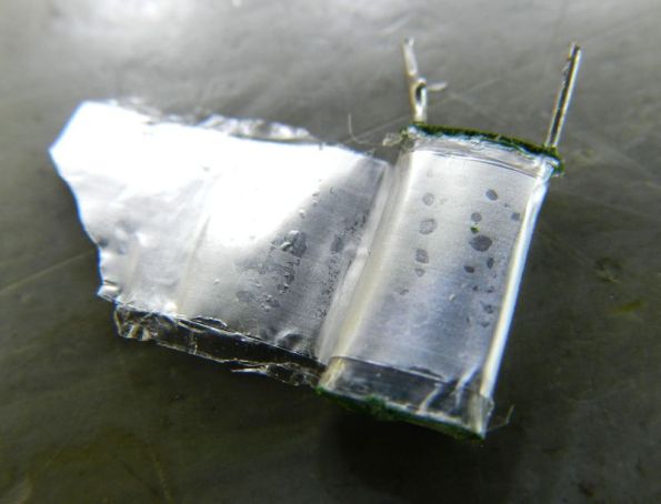 Figura 11 – Capacitor bobinado desenrolado, em detalhe.