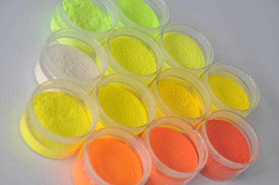 Figura 39 – Fósforos de várias tonalidades. Fonte: Luming Group [112].