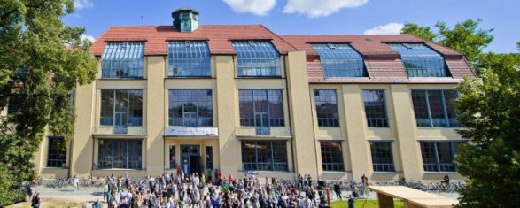 Figura 122 – Primeira sede da escola Bauhaus, em Weimar, hoje novamente Bauhaus. Fonte: Bauhaus-Universität Weimar [394].