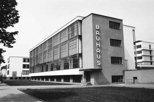 Figura 126 – Prédios da Bauhaus, em Dessau, Alemanha. Fonte: Flickr [404].