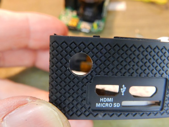 Figura 19 – Último furo no corpo da câmera, na bitola exata (6mm).