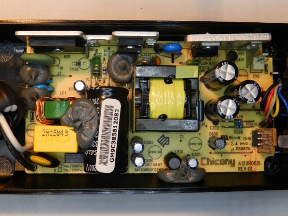 Figura 8 – Placa da fonte original do XBOX.