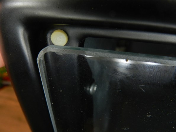 Figura 2 – Folga entre a porta do forno e o batente de borracha.