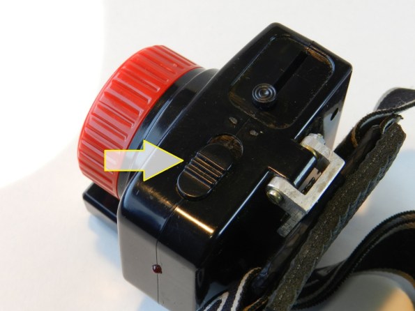 Fig. 6 – Detalhe da chave de acionamento da lanterna com carregador solar.